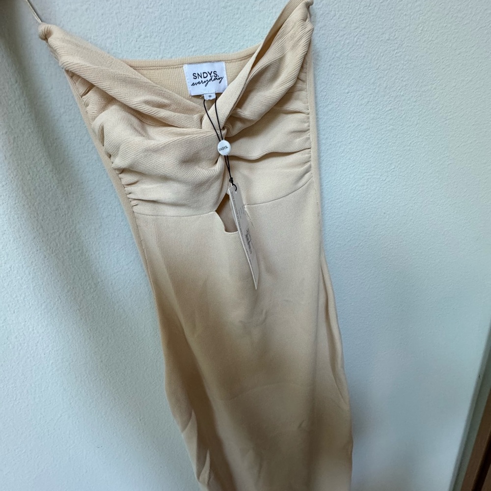 Magic Box-CLOSE OUT!! Revolve brands - Picture 3 of 9